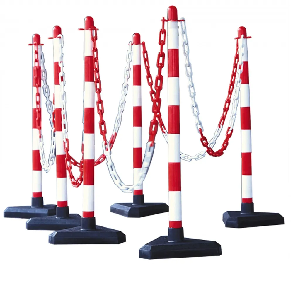 Plastic Chain Post Set - Triangular Base - 6 Posts, 10m Chain, 10 Hooks and 10 Links