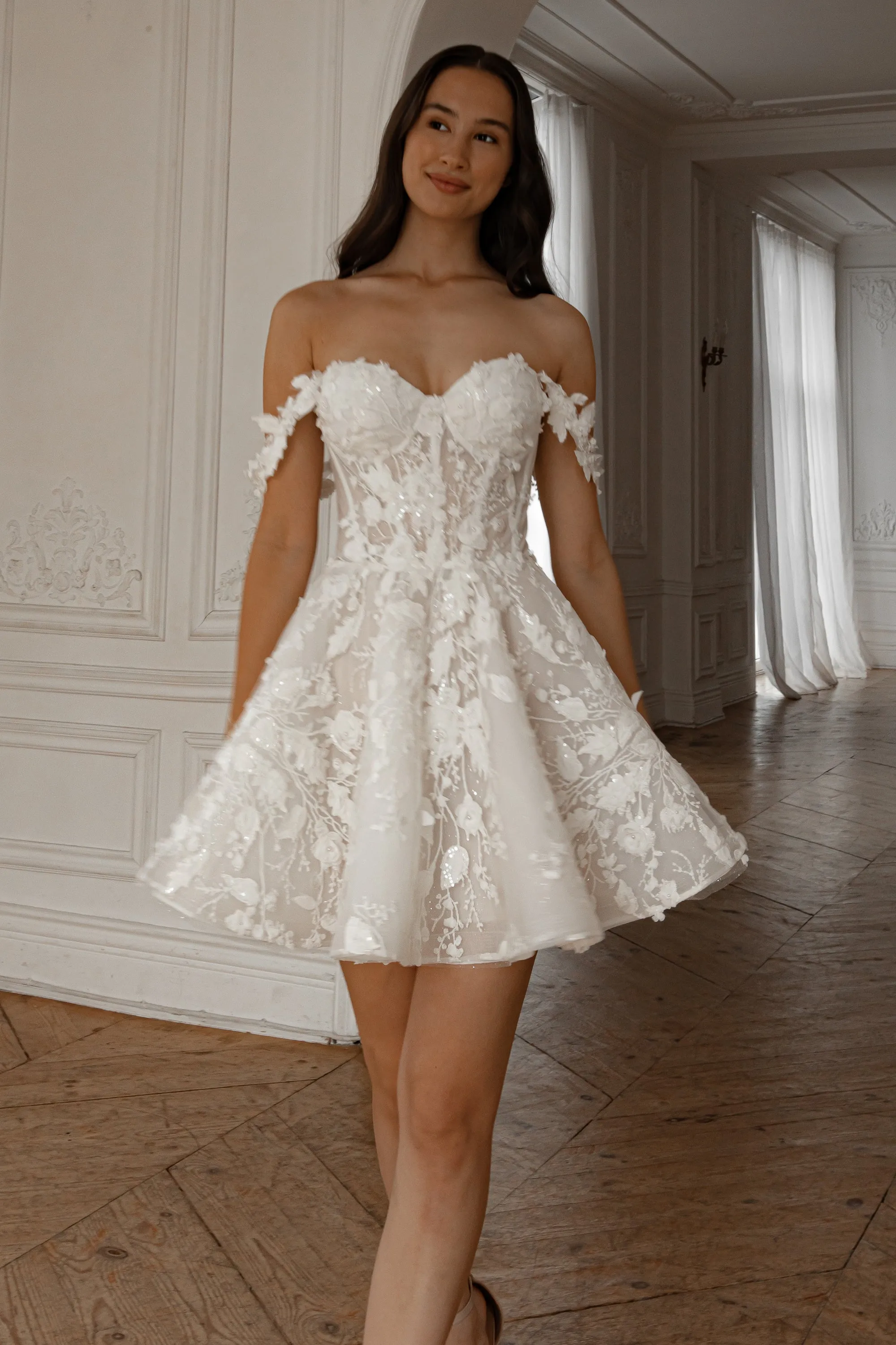 Short Floral Lace Wedding Dress Selkie